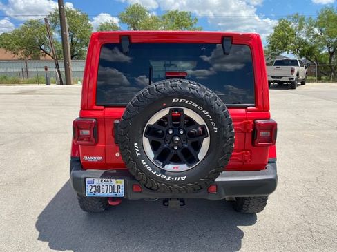 Used 2019 Jeep Wrangler Unlimited Rubicon w/ Dual Top Group AWD/4WD image 5