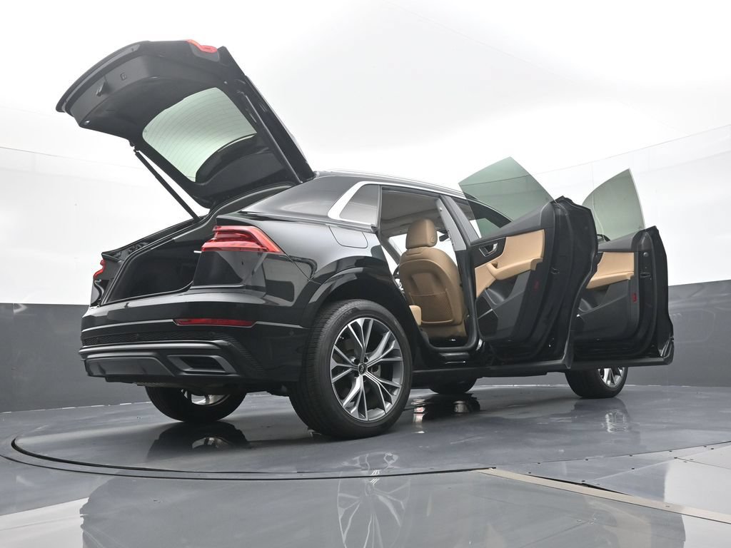 Used 2022 Audi Q8 Premium Plus AWD/4WD image 25