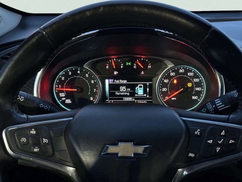 Used 2017 Chevrolet Malibu LT image 27