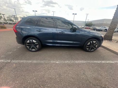 Used 2026 Volvo XC60 T8 Plus w/ Protection Package Premier AWD/4WD image 18