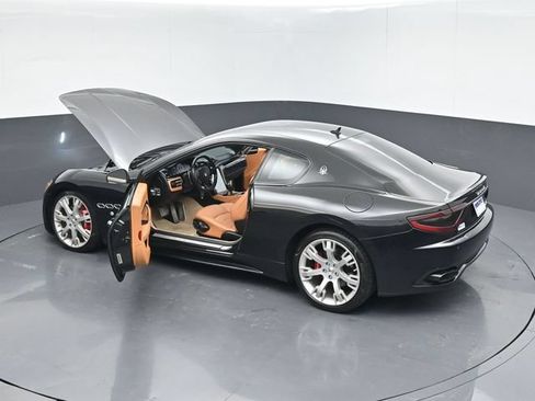 Used 2017 Maserati GranTurismo Sport RWD image 55