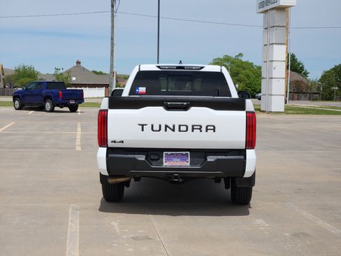 Used 2025 Toyota Tundra SR w/ SR Tow Package image 8