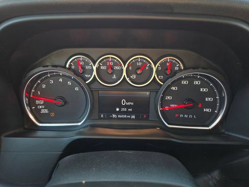 Used 2019 Chevrolet Silverado 1500 LT Trail Boss AWD/4WD image 22