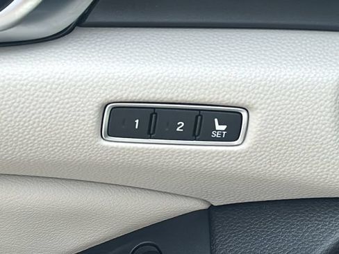 Certified 2018 Honda Accord Touring image 14