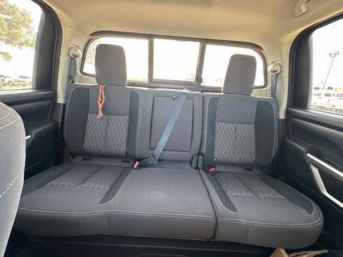 Used 2024 Nissan Titan SV w/ SV Convenience Package AWD/4WD image 18