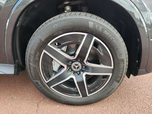 Used 2024 Mercedes-Benz GLC 300 4MATIC image 7