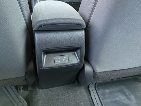 Used 2024 Toyota Corolla LE FWD image 14