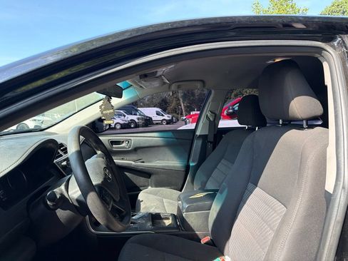 Used 2017 Toyota Camry LE w/ Protection Package (Q2) FWD image 9