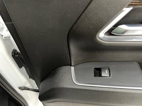 Used 2024 GMC Sierra 1500 Elevation AWD/4WD image 32
