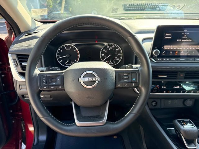 Used 2026 Nissan Rogue SV w/ SV Premium Package AWD/4WD image 18