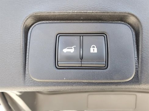 Certified 2023 Nissan Rogue SV w/ SV Premium B Package image 11