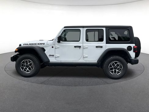 Used 2024 Jeep Wrangler Unlimited Rubicon AWD/4WD image 2