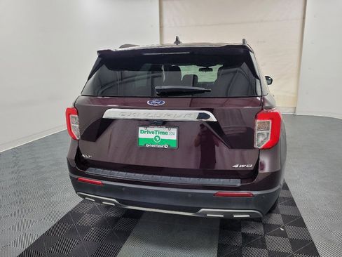 Used 2022 Ford Explorer XLT w/ Equipment Group 202A AWD/4WD image 7