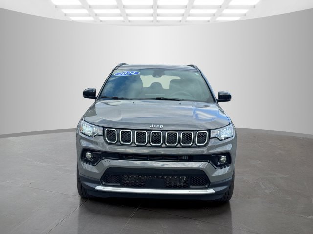 Certified 2024 Jeep Compass Limited AWD/4WD image 2