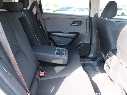 Used 2023 Nissan Rogue S image 21