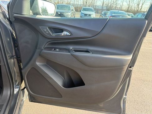 Used 2018 Chevrolet Equinox LT w/ Sun & Infotainment Package image 27