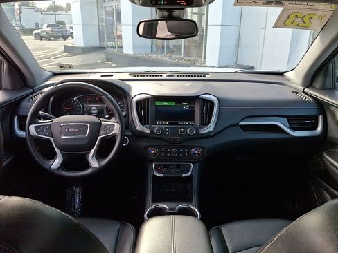 Used 2023 GMC Terrain SLT w/ Elevation Edition image 19