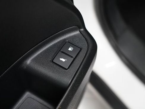 Used 2025 Honda Passport EX-L image 12