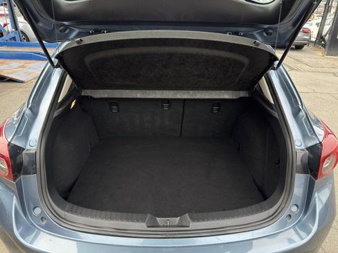 Used 2016 MAZDA MAZDA3 s Touring image 32