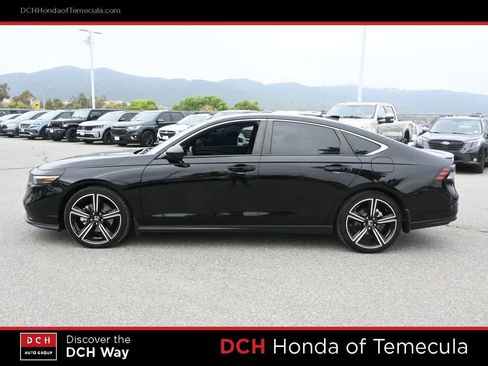 Used 2024 Honda Accord Sport image 4
