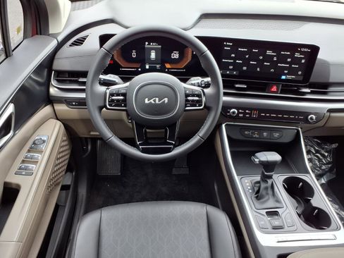 New 2026 Kia Carnival FWD image 6