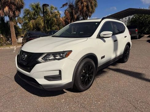 Used 2017 Nissan Rogue SV FWD image 10