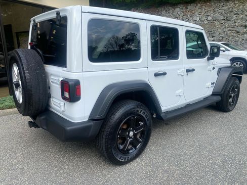 Used 2021 Jeep Wrangler Unlimited Sport w/ Sun And Sound Package AWD/4WD image 5