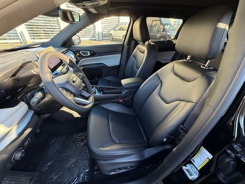 New 2026 Jeep Compass Limited w/ Sun, Sound & Navigation Group AWD/4WD image 14