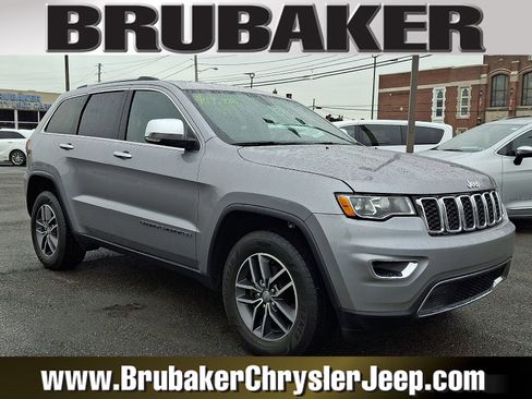 Used 2018 Jeep Grand Cherokee Limited w/ Trailer Tow Group IV image 1