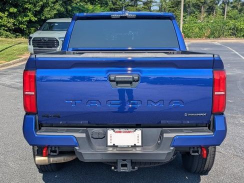 Used 2025 Toyota Tacoma TRD Off-Road AWD/4WD image 6