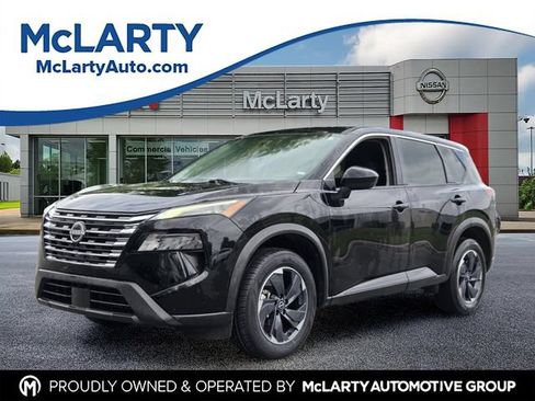 Used 2024 Nissan Rogue SV AWD/4WD image 1