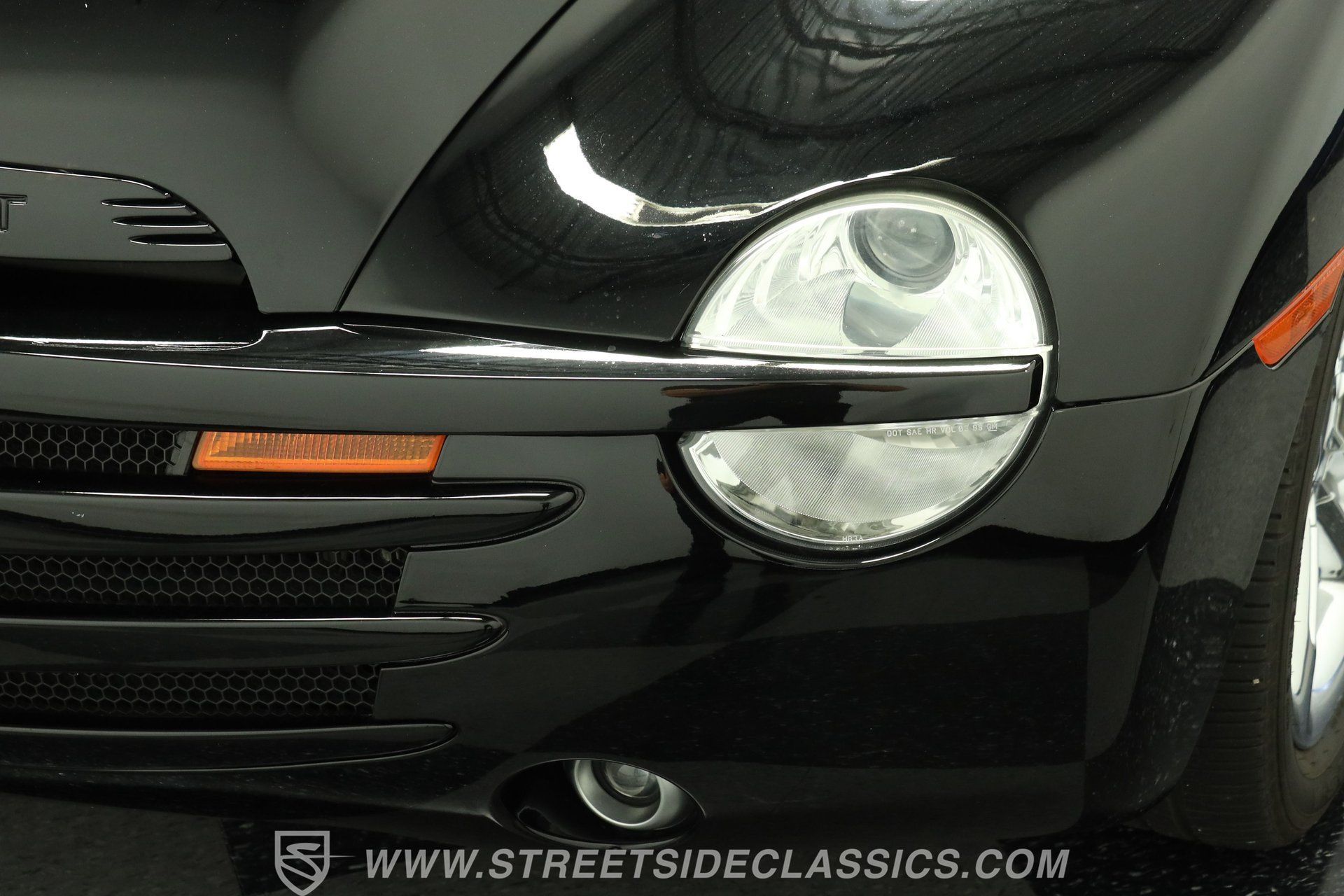 Used 2004 Chevrolet SSR w/ Preferred Equipment Group RWD image 20