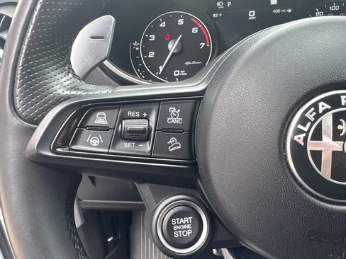 Used 2023 Alfa Romeo Stelvio Veloce AWD/4WD image 35