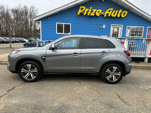 Used 2023 Mitsubishi Outlander Sport S Sport Utility 4D image 3