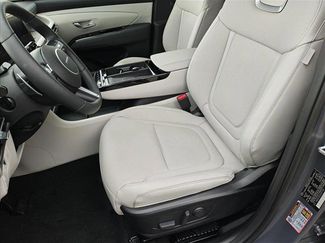 New 2025 Hyundai Tucson Limited video 4