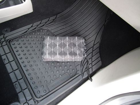 Used 2020 Chrysler Pacifica Limited image 30