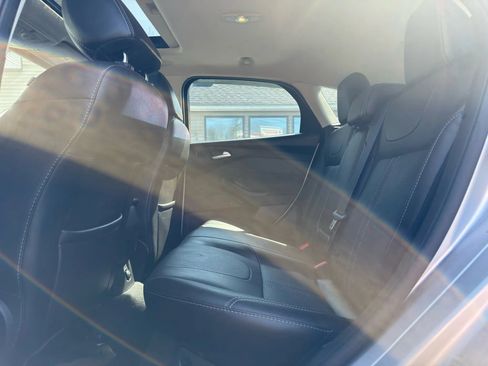 Used 2014 Ford Focus Titanium FWD image 20