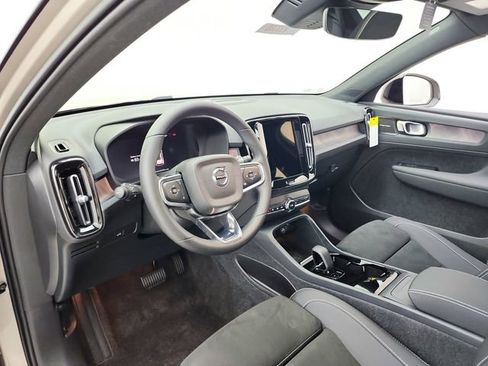 Used 2023 Volvo XC40 Recharge Ultimate w/ Protection Package Premier AWD/4WD image 17