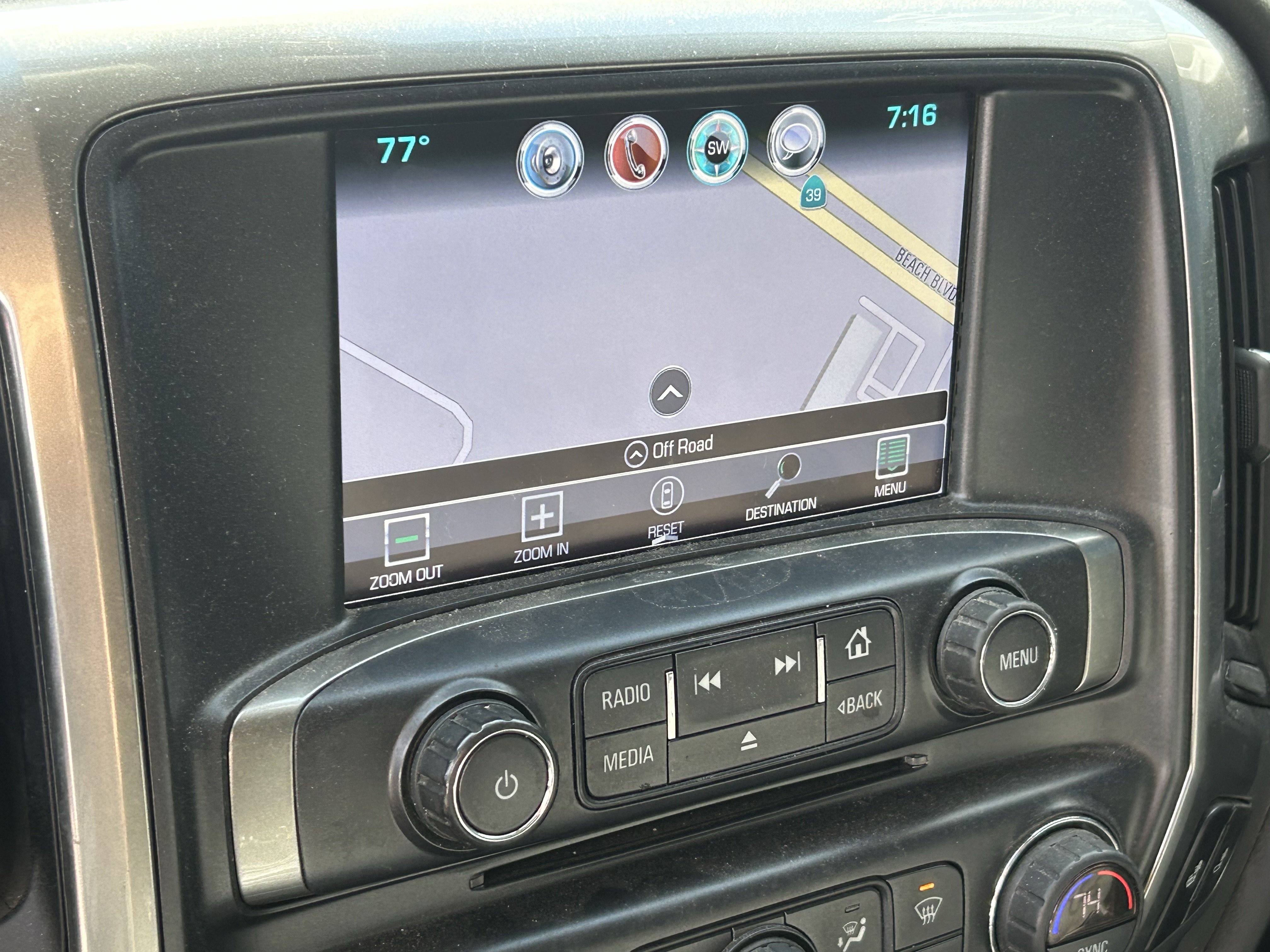 Used 2018 Chevrolet Silverado 1500 LT w/ All Star Edition AWD/4WD image 6