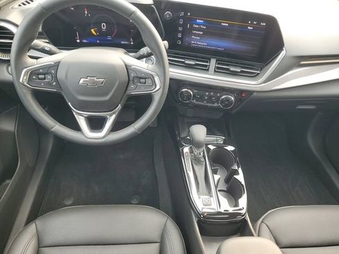 Certified 2024 Chevrolet Trax ACTIV w/ Sunroof Package FWD image 11