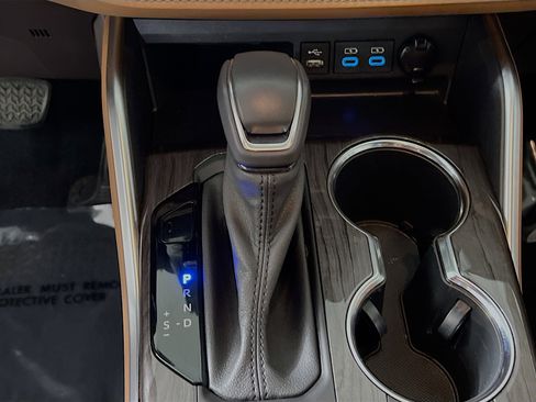 Used 2022 Toyota Highlander Platinum image 24