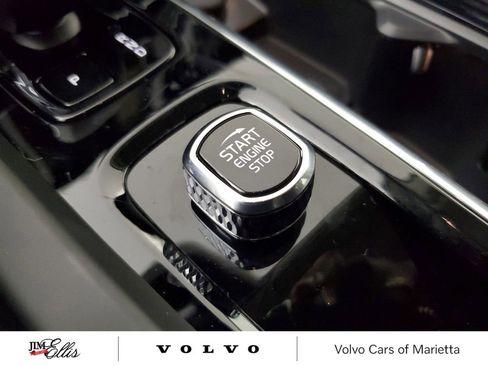 Certified 2025 Volvo XC60 B5 Core w/ Climate Package PRO image 34