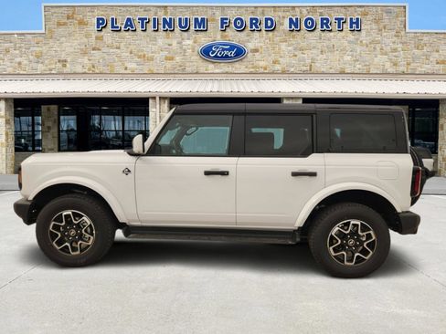 New 2026 Ford Bronco Outer Banks AWD/4WD image 3