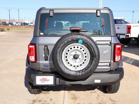 New 2025 Ford Bronco 4-Door image 21