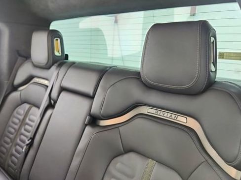 Used 2023 Rivian R1T Adventure image 30
