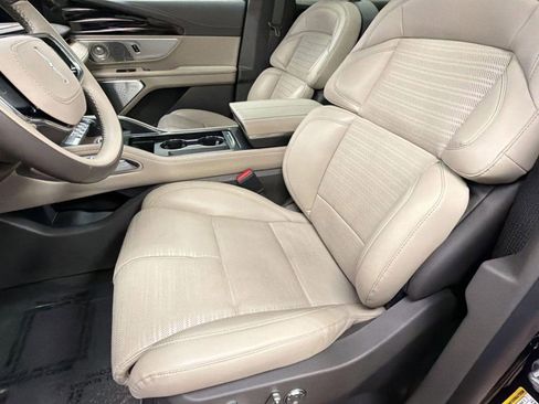 Used 2024 Lincoln Nautilus Reserve w/ Equipment Group 203A image 17