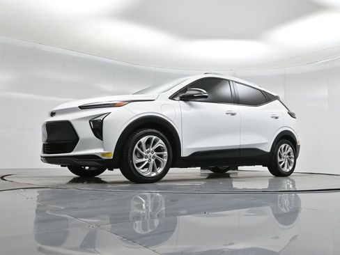 Used 2023 Chevrolet Bolt EUV LT w/ Driver Confidence Package image 48