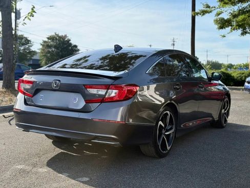 Used 2019 Honda Accord EX image 6