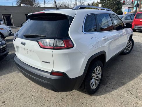 Used 2019 Jeep Cherokee Latitude w/ Cold Weather Group image 8