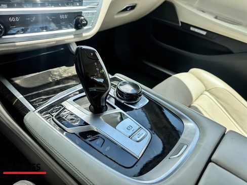 Used 2016 BMW 740i RWD image 22